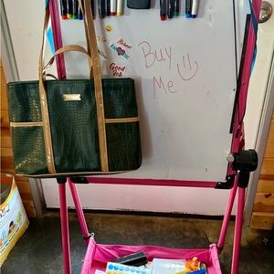 Balk board/dry erase board for kids pretend play
